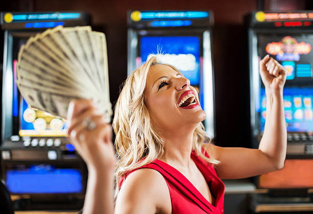 sate777 Wolf Gold bonus feature with free spins counter and multiplier indicator